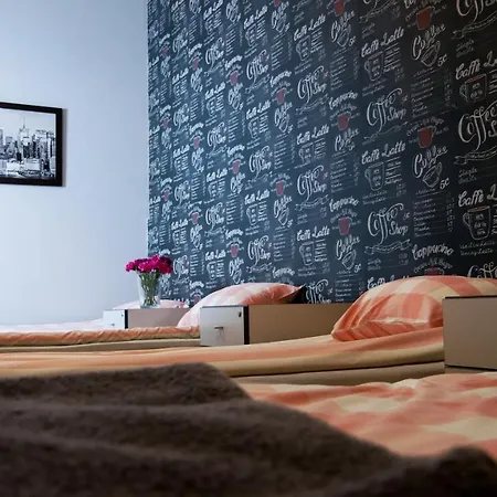 Heynow Rooms, And In Center * Краков