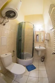 Heynow Rooms, And In Center *