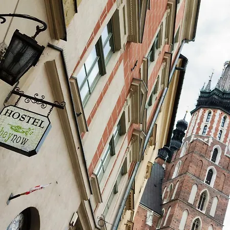 Hostel Heynow Rooms, And In Center *