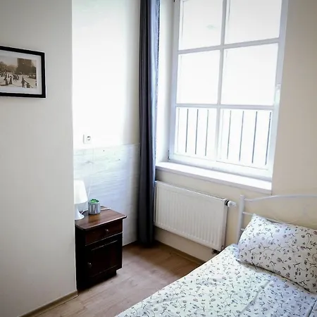 Hostel Heynow Rooms, And In Center