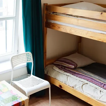 Heynow Rooms, And In Center