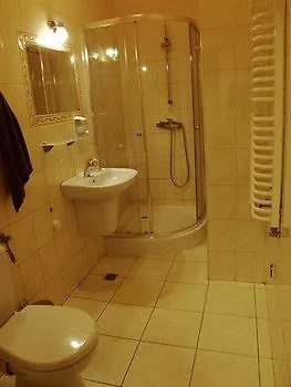 אכסניה Heynow Rooms, And In Center קרקוב