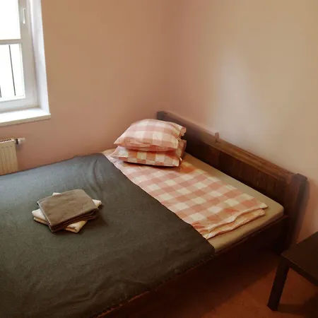 Vandrarhem Heynow Rooms, And In Center