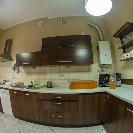 Heynow Rooms, And In Center * קרקוב