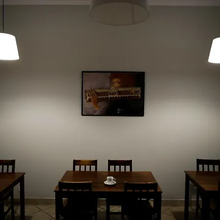 Heynow Rooms, And In Center * Krakkó