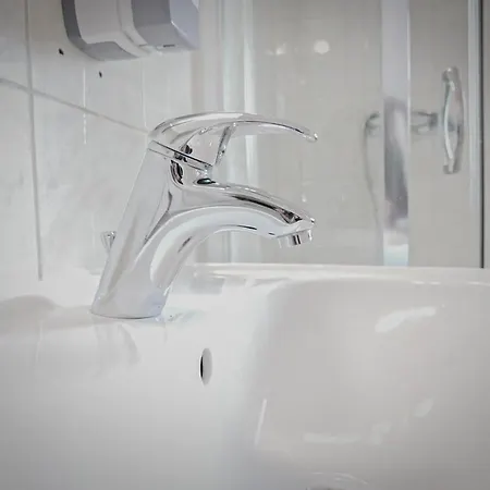 Vandrarhem Heynow Rooms, And In Center