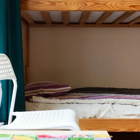 Albergue Heynow Rooms, And In Center *