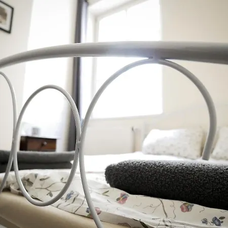 Heynow Rooms, And In Center Albergue