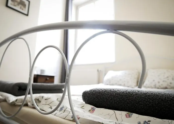 Heynow Rooms, And In Center Hostel