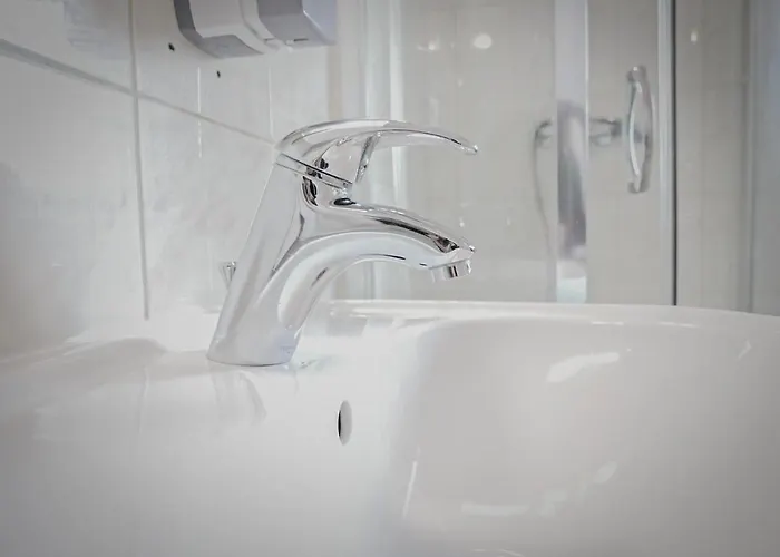 Hostel Heynow Rooms, And In Center