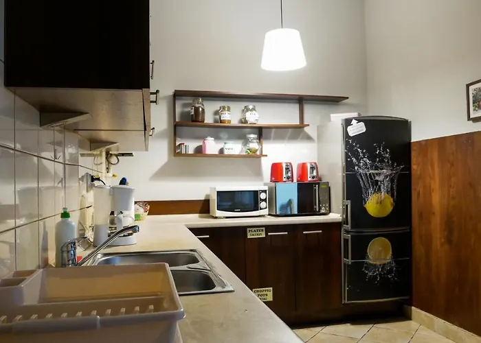 Hostel Heynow Rooms, And In Center *